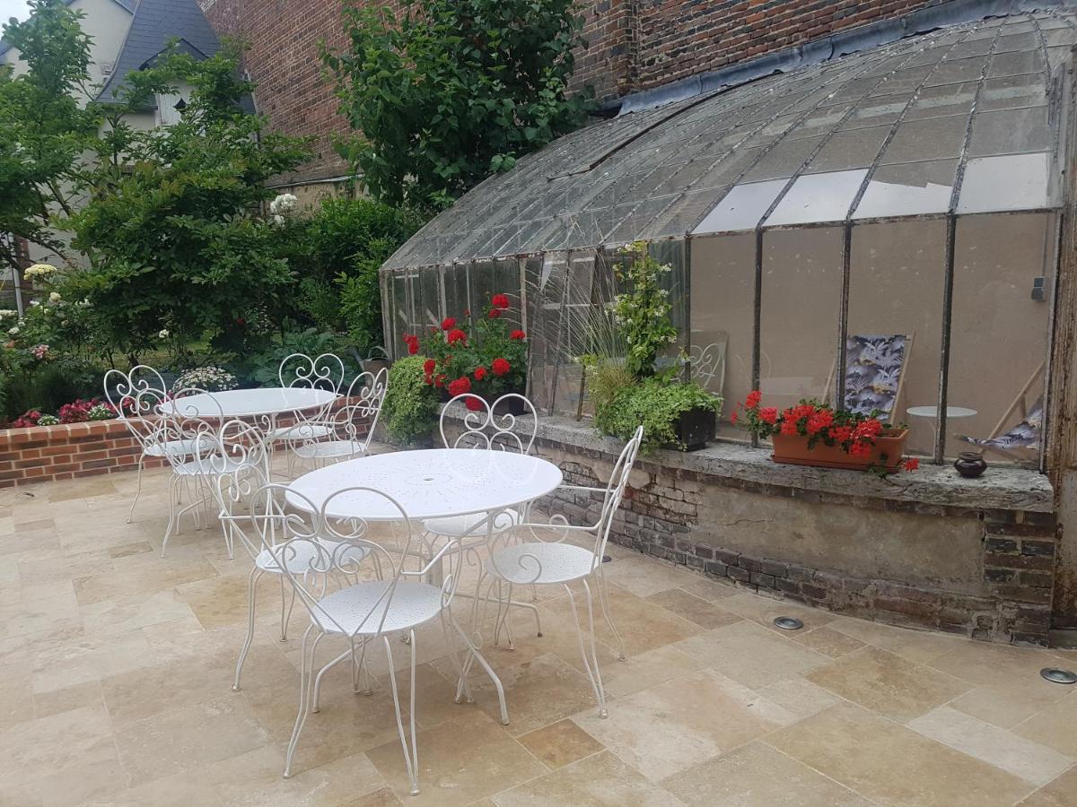 Le Clos Saint-Germain Rugles Bagian luar foto
