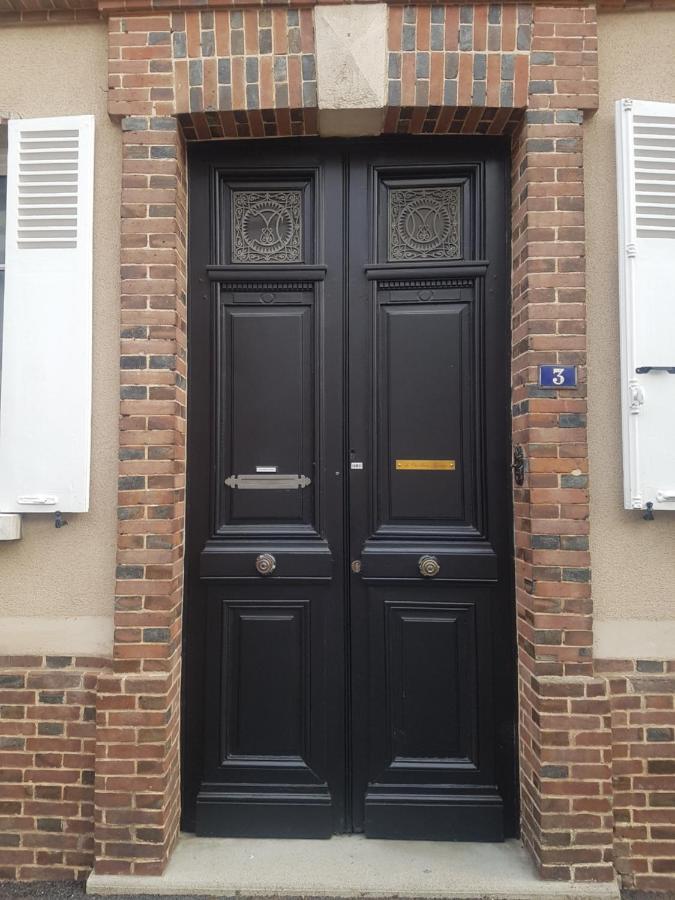 Le Clos Saint-Germain Rugles Bagian luar foto