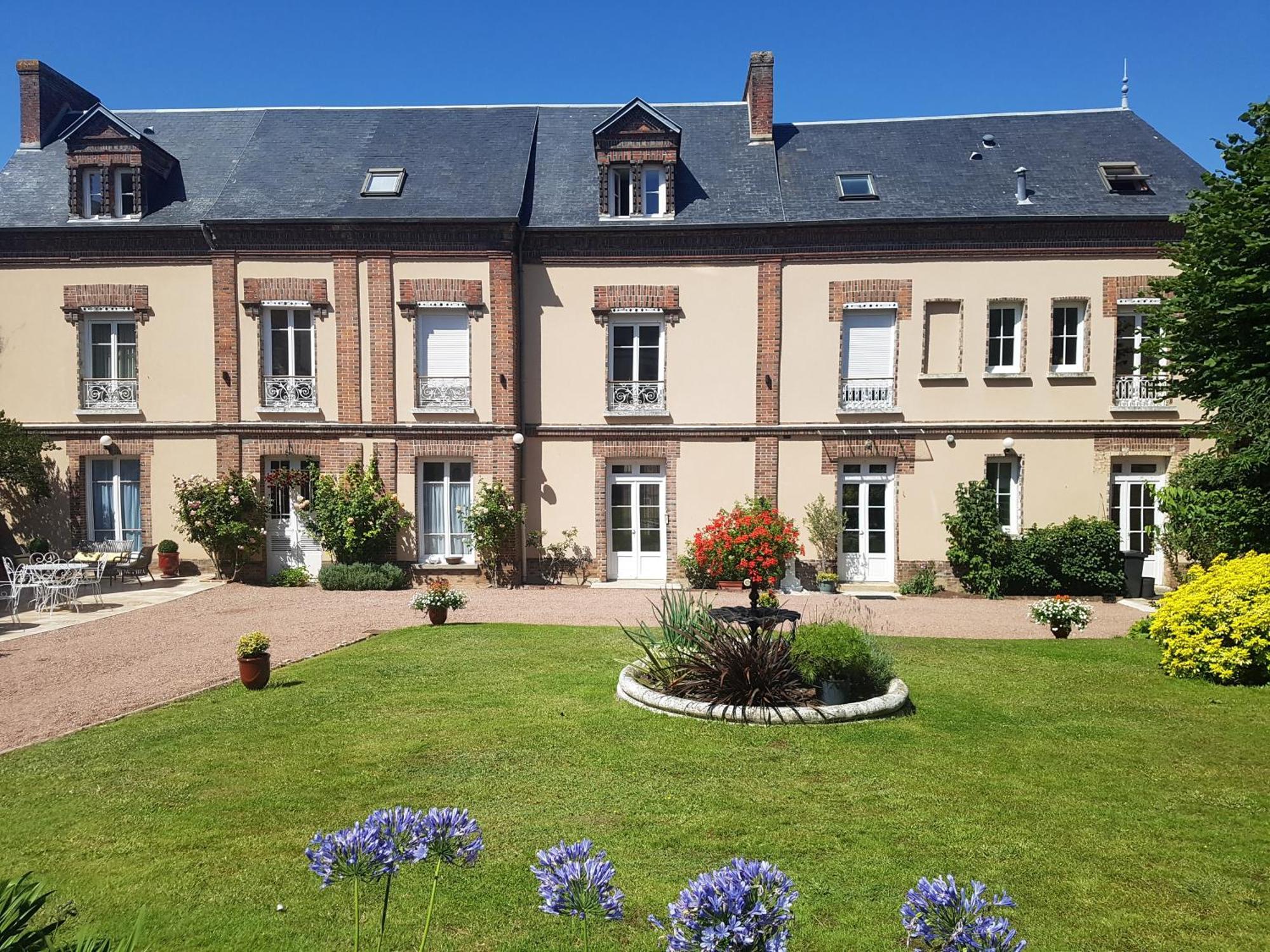 Le Clos Saint-Germain Rugles Bagian luar foto