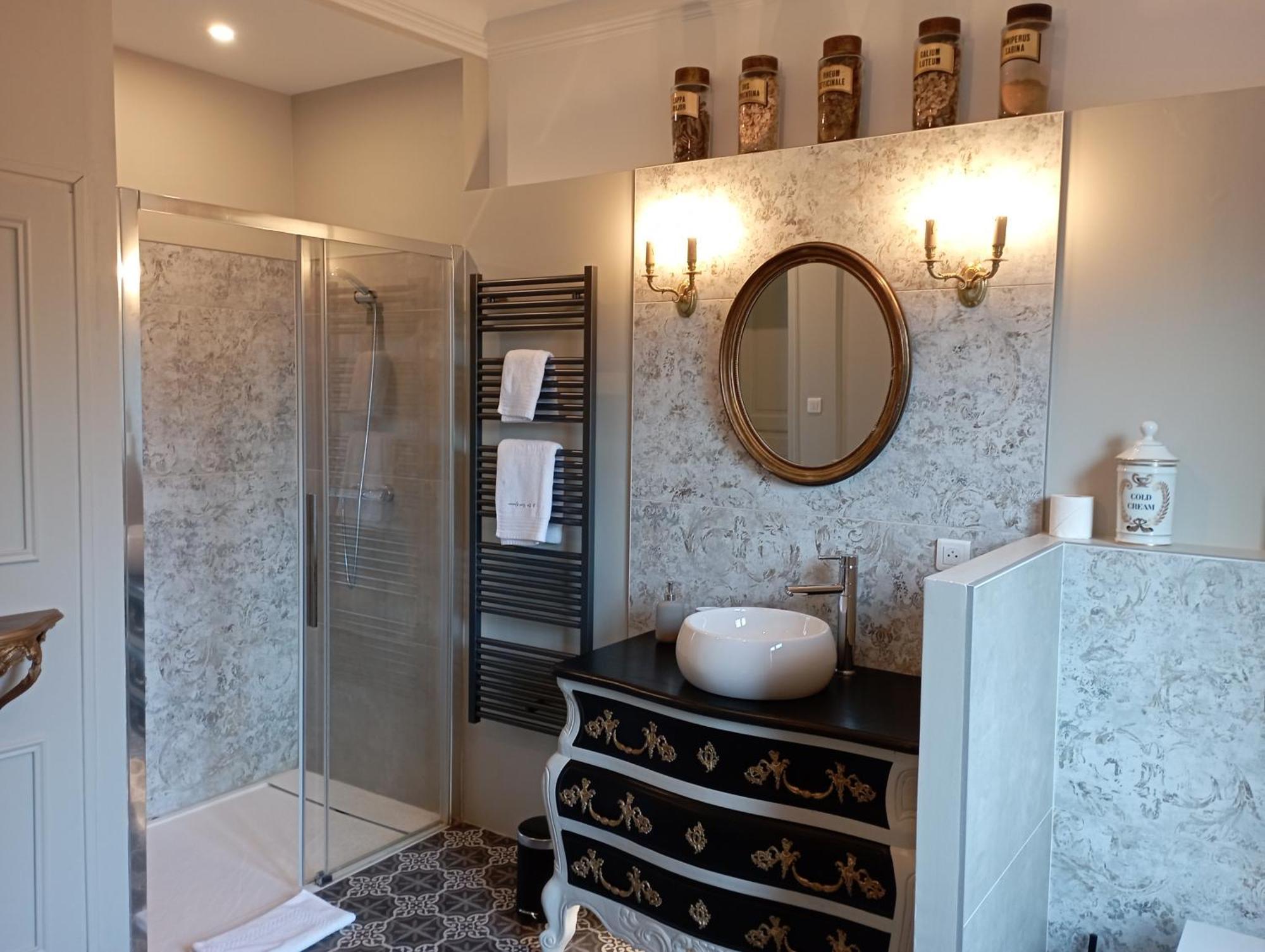 Le Clos Saint-Germain Rugles Bagian luar foto