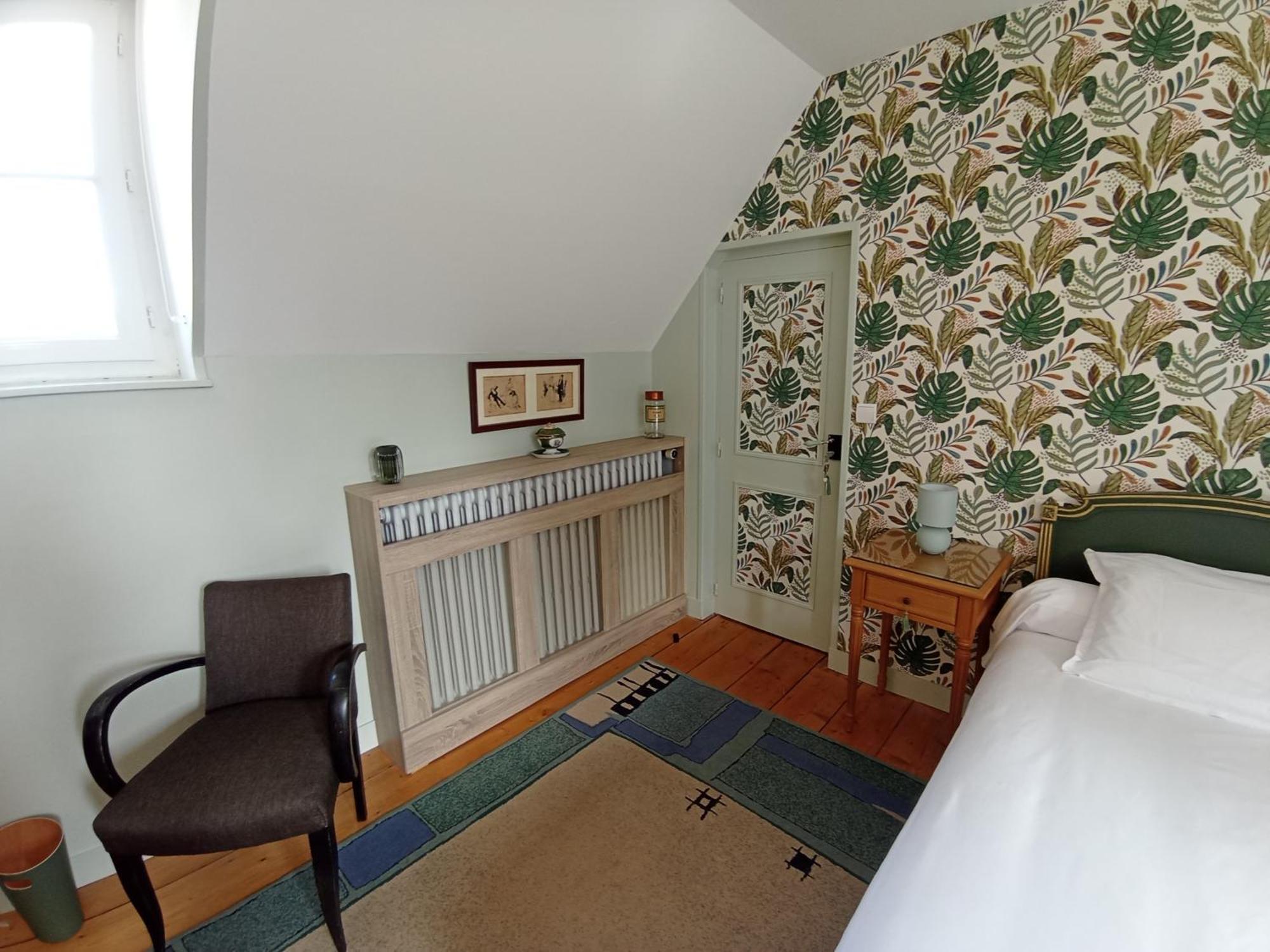 Le Clos Saint-Germain Rugles Bagian luar foto